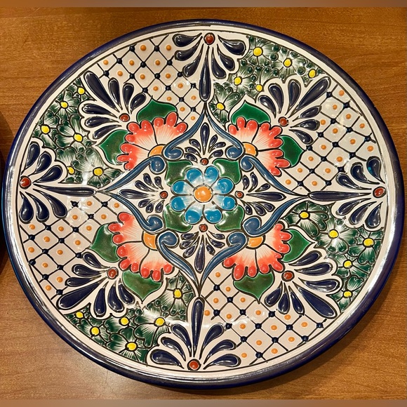 2 Beautiful Handmade Plates - Picture 2 of 7